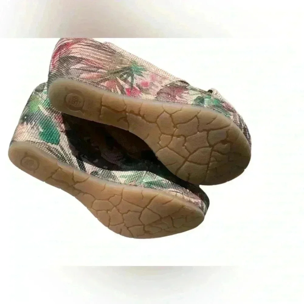 Born Emmy Il Wedge cream Sandal Preowned in Great Condition Women's Size 7 - Picture 6 of 7